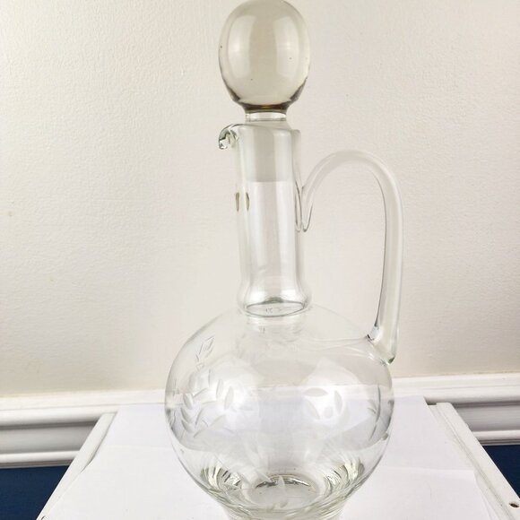 Other - Crystal Etched Vintage Wine Decanter With Stopper